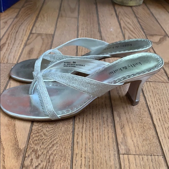 Kelly & Katie silver heels size 8M never worn - Picture 2 of 3